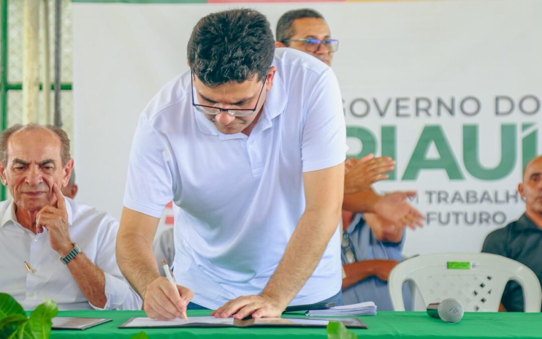 Governador Rafael autoriza obras na praia de Parnaíba nesta sexta (22)