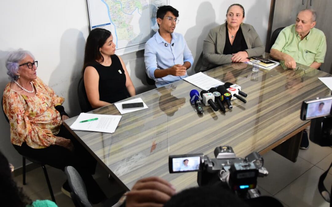 Ministério da Saúde suspende  vacinação contra a dengue