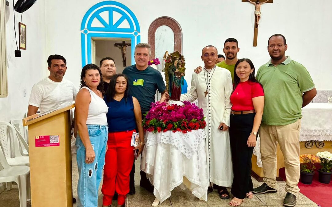 Deputado Vinicius participa de festejos em Passagem Franca