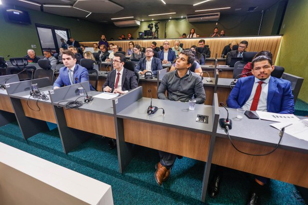Deputados apresentam LDO 2027 com valor de R$ 32,15 bilhões