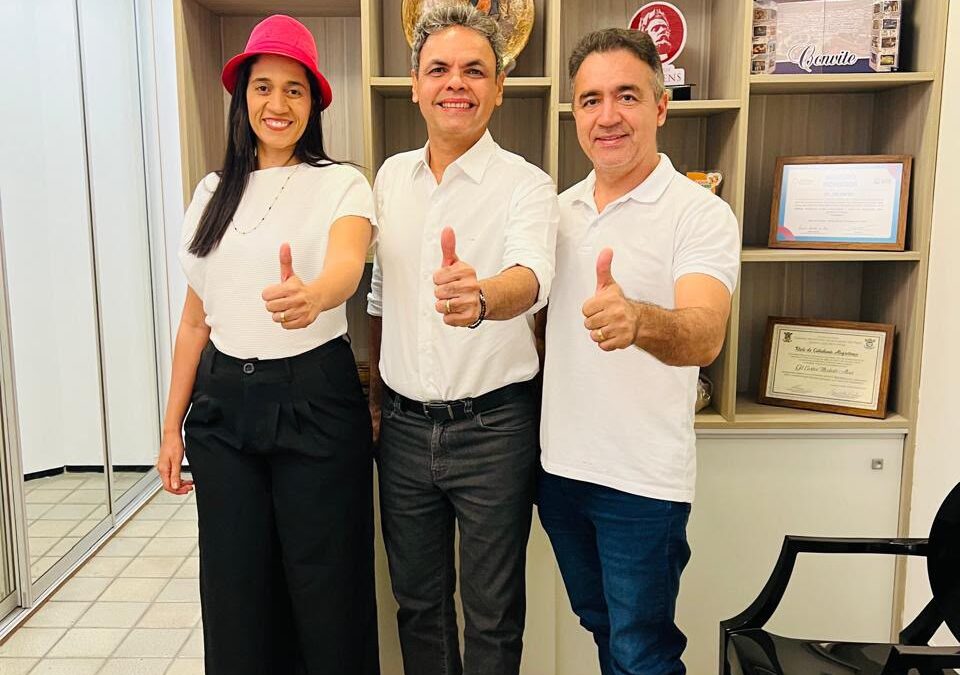 Jetan e Yasmine Pinheiro declaram apoio ao deputado Gil Carlos