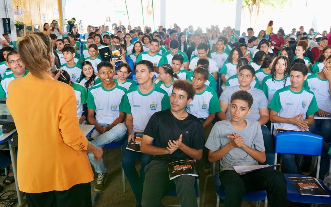 Governo promove Revisões do Pré-Enem em Parnaíba e Piripiri
